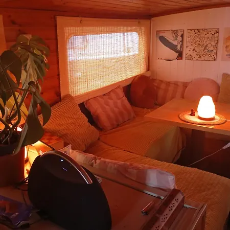 The Water - Floating Experience Hostel Amsterdam