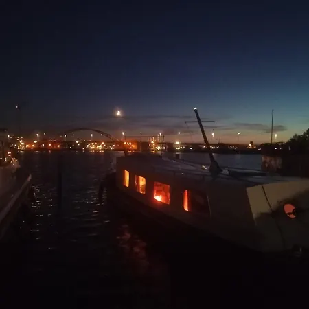 The Water - Floating Experience * أمستردام
